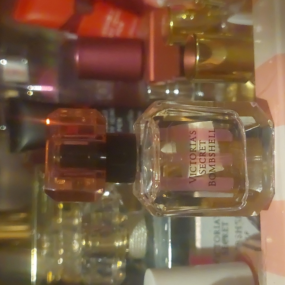 Victoria's Secret Bombshell Perfume